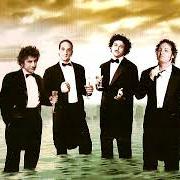 Le texte musical COMO UNA HOGUERA de LOS TIPITOS est également présent dans l'album Tan real (2007)