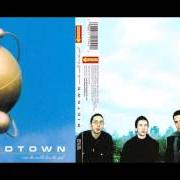 Le texte musical SUCH A PERSON de MIDTOWN est également présent dans l'album Save the world, lose the girl (2000)