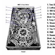 Le texte musical TWO DOOR de MIKE est également présent dans l'album Pinball (2024)