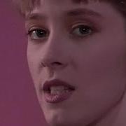 Le texte musical LUKA de SUZANNE VEGA est également présent dans l'album Solitude standing (1987)