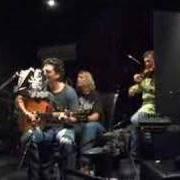 Le texte musical DIFFERENT THINGS de TRACY BYRD est également présent dans l'album Different things (2006)