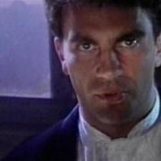 Le texte musical EL BREVE ESPACIO de MANUEL MIJARES est également présent dans l'album Uno entre mil (1988)