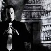 Le texte musical NAVIGATOR (FEAT. SARA NOXX) REMIX de BLUTENGEL est également présent dans l'album The oxidising angel (2005)