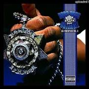 Le texte musical FREESTYLE (TRACK 3) de BOSS HOGG OUTLAWZ est également présent dans l'album All freestyles vol. 3 (2004)