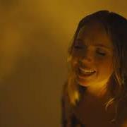 Le texte musical 4U – INTERLUDE de DANIELLE BRADBERY est également présent dans l'album Danielle (2024)