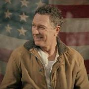 Le texte musical BLUE COLLAR PRAYER de CRAIG MORGAN est également présent dans l'album American soundtrack (2025)