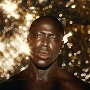 Le texte musical LOVE'S REFRAIN de MOSES SUMNEY est également présent dans l'album Sophcore (2024)