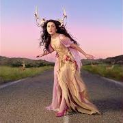 Le texte musical STRONG MEDICINE de EM BEIHOLD est également présent dans l'album Tales of a failed shapeshifter (2026)